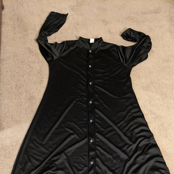 Custom airbrushed praise dance robe - Picture 3 of 4